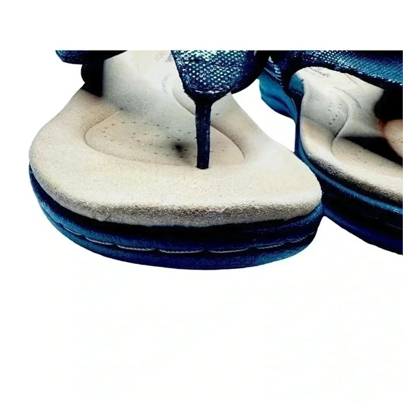 Clarks Women’s Sandal Black Slip-On Size 8 Preowned Great Condition - Picture 3 of 8